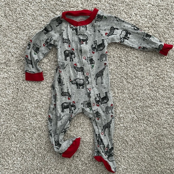 Mommy and Me Matching Christmas Pajamas - Picture 2 of 7